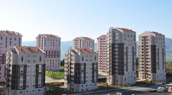 <p>PROJE ADI: anlurfa - Viranehir 2. Etap (472 ADET)</p>  <p>  KONUT FYATLARI (BALANGI): 138.737 TL</p>  <p>  BALANGI TAKSTLER: 610 TL</p>    <p>  NAAT SEVYES (YZDE): 97</p>  <p>  </p>