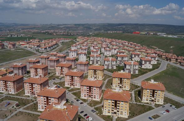 <p>PROJE ADI: Ankara Glba ncek 2. Etap (1585 ADET)</p>  <p>  KONUT FYATLARI (BALANGI): 241.681 TL</p>  <p>  BALANGI TAKSTLER: 806 TL</p>    <p>  NAAT SEVYES (YZDE): 84</p>  <p>  </p>