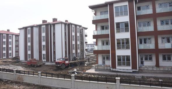 <p>PROJE ADI: Dzce Camikebir (198 ADET)</p>  <p>  KONUT FYATLARI (BALANGI): 291.527 TL</p>  <p>  BALANGI TAKSTLER: 1.377 TL</p>    <p>  NAAT SEVYES (YZDE): 98</p>  <p>  </p>