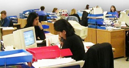 <p><b>LK EVLLK N VERLECEK</b></p>    Evlilik yardmnn ilk evlilik srasnda verilmesinin ngrldn kaydeden Tonbul, uygulamann nasl ileyeceini de belirtti.