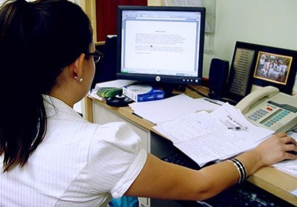 <p><b>Kaynak isizlik sigortas fonu</b></p>    OK ocuklu ailelerin desteklenmesi iin bir sredir allan ve yeni yasama dneminde gndeme gelmesi beklenen pakette, ocuklu ailelere kre yardm yaplmasndan, ocuk says arttka ailelere maddi destek verilmesine kadar birok dzenleme var.