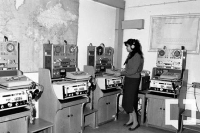 Radyo Dinleme nitesi 1980