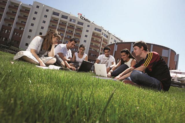 Piri Reis niversitesi