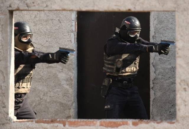 Kahraman zel harekatlar byle yetiiyor