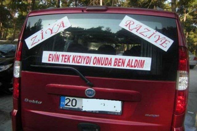 Gelin arabalarndaki ilgin yazlar