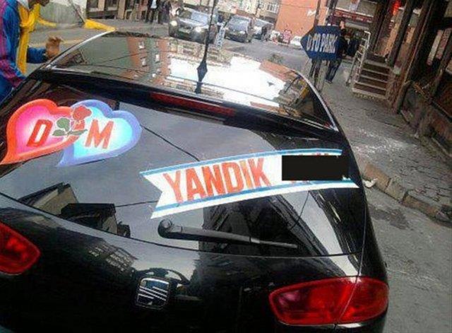 Gelin arabalarndaki ilgin yazlar