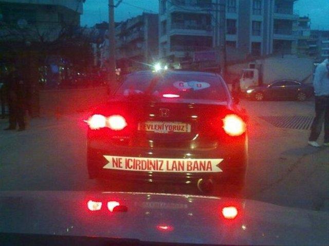 Gelin arabalarndaki ilgin yazlar