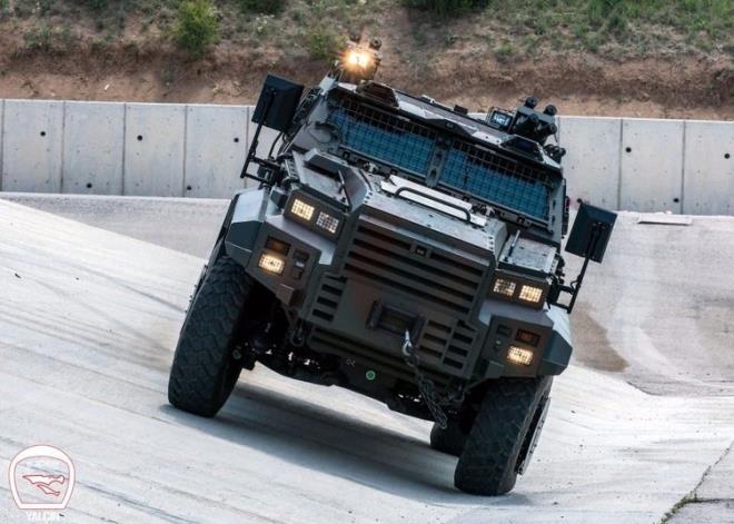 �zel tim mensubu �at��malarda kuleye ��kmadan i�eriden hedefleri yayl�m ate�ine tutabiliyor.