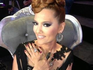 Kabul olursa bir 20 bin prim de t�m beni takip eden g�zel canlar ad�na gitsin o zaman aslanlara..." notunu d��t�.