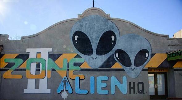 G�rg� tan�klar�, 1947 y�l�nda b�lgede bir UFO kazas� ya�and���n� iddia ediyor.