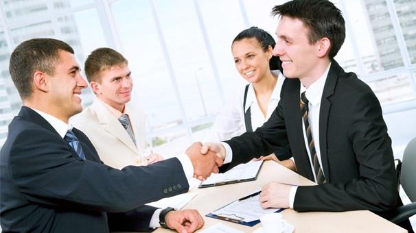 9- Kurumsal destek<p>  allan kurumdaki genel psikososyal problemlerin lmlenerek alanlara stres ile ba etme / stres azaltma eitim seminerleri, alanlarn kurum ii sorunlar aktarabilecei ve zmlerin nerilebilecei toplantlar yapmak, alanlara psikolojik destek salama asndan son derece etkili yntemlerdir.