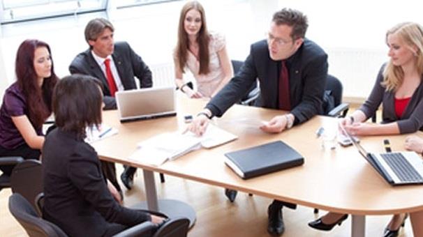 3- Y&ouml;netici-&ccedil;alan ilikisi<p>  allan iyerinin yneticisi konumundaki iyeri sahibi, patron, mdr gibi yneticilerle ilikinizin zellikleri sizin ruh salnz etkiler.  <p>  Yneticinin, alanlarn dnce ve fikirlerine sayg gstermesi, desteklemesi, yeri geldiinde alt-st ilikisi gzetmeden iltifat etmesi, olumlu geri bildirimlerde bulunmas, alanda kendisine deer verildii hissini oluturur. alan da yneticisine daha fazla deer verir ve gvenir. Mutluluk duygusu artar.