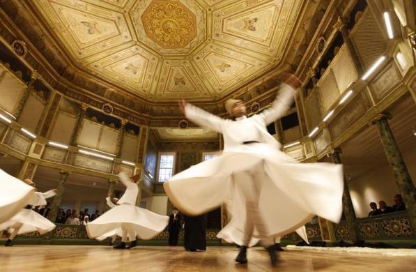 Uluslarlararas Haber Ajans Reuters stanbul'u internet sitesinde yaynlad fotoraflarla tantt.