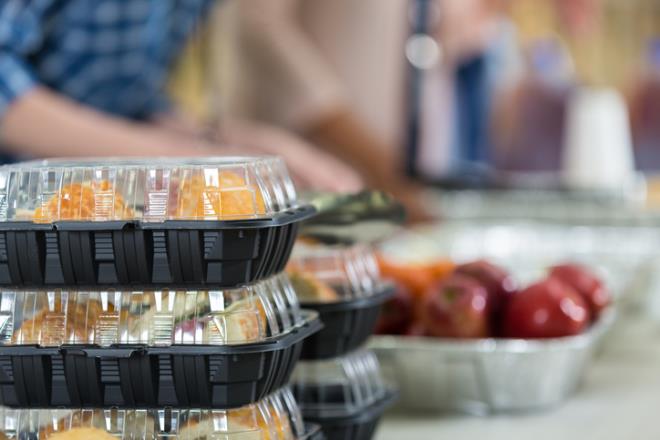 HAZIR VE LENM GIDALAR  <p>    Konserve yiyecekler, ilenmi gdalar, koruyucu eklenmi hazr gdalar merkezi sinir sistemi iin nemli besin elerini iermedikleri iin mutsuzlua neden olabilir.