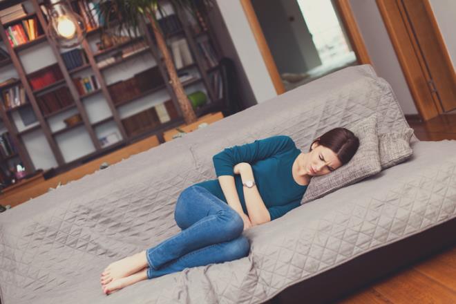 HASSASYET YARATAN BESNLER  <p>  Mayal gdalar, gluten ieren besinler ve st rnleri baz kiilerde hassasiyet yaratabilir. Intolerans veya hassasiyeti olan kiiler iin bu besinler mutsuzluk kaynadr.