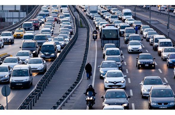 <p>MOTOR HACM: 1300 cm ve aas </p>  <p>  ESK:   646 </p>  <p>  YEN:   743</p>  <p>  DEM (%):  15</p>