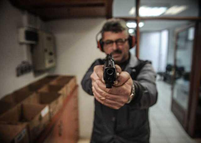 TP9 SF Elite-S modeli, TP Serisinin ilk 15 mermi kapasiteli, orta ebat modeli olan TP9SF Elite modelinin emniyet mandall versiyonudur.