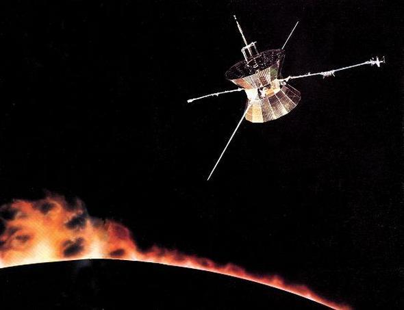 Bugne kadar en yksek hza ulaan uzay arac, Gne&#8217;in yrngesinde dnen Helios Uzay Sondas&#8217;dr. Aracn saatteki hz 250.000 km olarak llmtr.