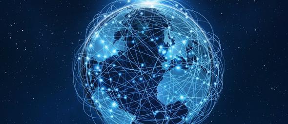 En hzl yaylan iletiim arac internettir. Radyo yaynlarnn 50 milyon dinleyiciye ulamas 38 ylda gereklemitir. Televizyon yaynlar iin bu sre 13 yldr. nternetin 50 milyon kullancya ulamas ise yalnzca 4 yl srmtr.