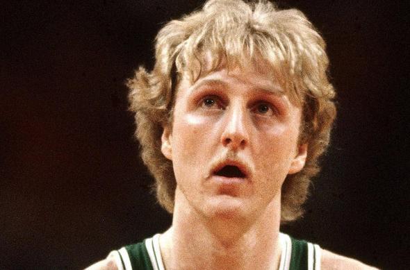 Popler sosyal medya platformu Twitter&#8217;n kuunun ad &#8220;Larry&#8221;dir. 1978-1992 yllar arasnda ABD Basketbol Ligi NBA&#8217;de forma giyen efsane basketbolcu Larry Bird&#8217;den gelir.