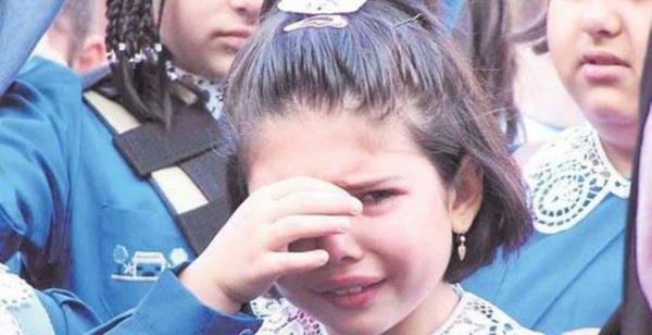 Rehberlik uzman Hakan Baykal, ocuklar okula baladnda yeni bir dneme girdikleri iin anne ve babann desteine ihtiya duyduklarn sylyor.