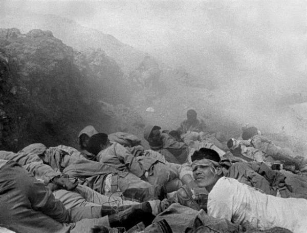 Savan hemen ardndan, srail'i destekleyen lkeleri hedef alan petrol ambargosu balad.