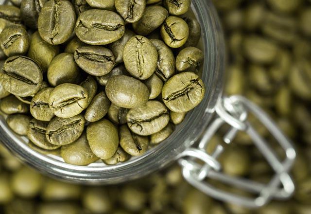 Yeil kahve<p>    Yeil kahve ekirdekleri iinde bulunan asit ile midedeki eker emilimini azaltr. Dahas bu asit cierdeki metabolik faaliyeti hzlandrarak ya yakmn hzlandrr.