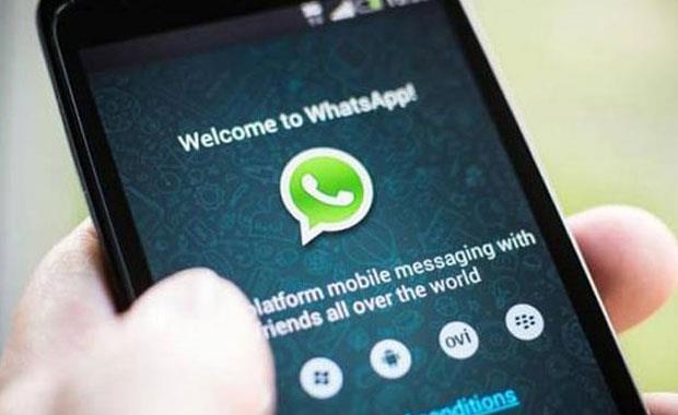 WhatsApp'da numaranzla ilgili olarak sohbet ettiiniz birini bilgilendirmek iin bu zellii kullandnzda, sohbetteki eski mesajlar otomatik olarak yeni numaranzla ilikili WhatsApp hesabna aktarlyor.
