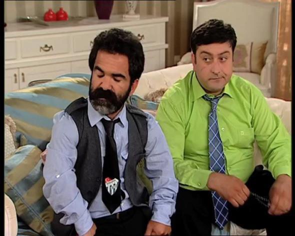 Koruyucu, uzun bir aradan sonra yeniden ekrana dnen ocuklar Duymasn dizisinde yardmc karakterlerden birini canlandryor. Alpaslan zmol'un canlandrd ayc Hseyin karakterinin en yakn arkada kr'y canlandryor Koruyucu...