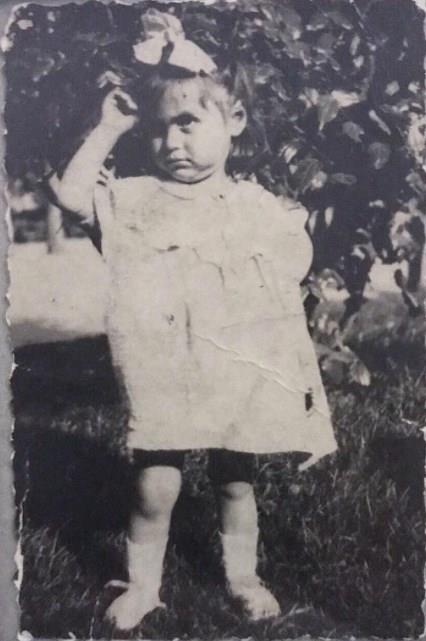 Trkan oray<p>    Yeilam'n 'Sultan' lakapl usta oyuncusu Trkan oray Instagram hesabndan ocukluk fotorafn paylat. 72 yandaki oray altna ise "Trkan bir yanda..." notunu dt.