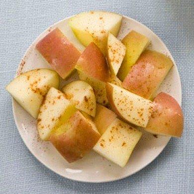 Dk kalorili attrmalklar     Karnnz acktnda kilo almamak iin dk kalorili attrmalklar tercih etmek size mantkl geliyor olabilir. Ancak...     Bu yiyecekler salkl olmasna karn, genellikle lezzetli olmadklarndan, beyninizi doyurmakta zorlanrlar. Bu yzden aken normal bir n yiyin, attrmayn.