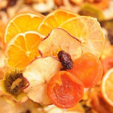 Kurutulmu meyve     Adnda meyve getii iin zararsz olduunu dnebilirsiniz ve meyvenin sizin iin sorun olaca hi aklnza gelmez. Ancak erez reyonlarnda satldn fark ettiniz mi?     Olduka ekerli olan kurutulmu meyveleri tketecekseniz, sadece gerek meyve z olan setiinizden ve iinde ekstra eker olmadndan emin olun.