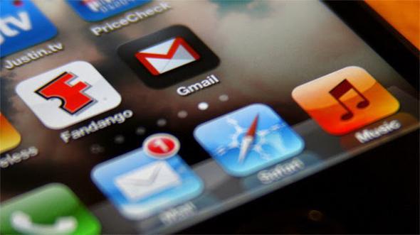 Gmail:    Google&#8217;n popler e-posta servisi Gmail, yaygn olarak bilinen en popler iOS uygulamalarndan biri. Gmail kullancsysanz kolaylkla e-postalarnz kontrol edebilir ve e-postalarnzla ilgili pek ok gelimi zellie sahip olabilirsiniz. Arivleme, kategorize etme ve zelletirmek ve ok daha fazlasna Gmail hesabnz sayesinde ulaabilirsiniz.