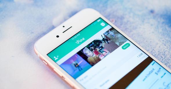 Vine:    Twitter tarafndan gelitirilen ksa video ekme ve paylama uygulamas Vine da kullanclar arasndan nice internet nlleri karm bir uygulama.