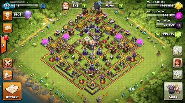 Clash of Clans:    Oyunda kendi kynz ina ederek, burada geim salamaya ve asker yetitirmeye balayabilir, sihirbazlar, barbarlar, ejderhalar ve daha pek ok gl sava yetitirerek kendi klannz kurabilirsiniz.