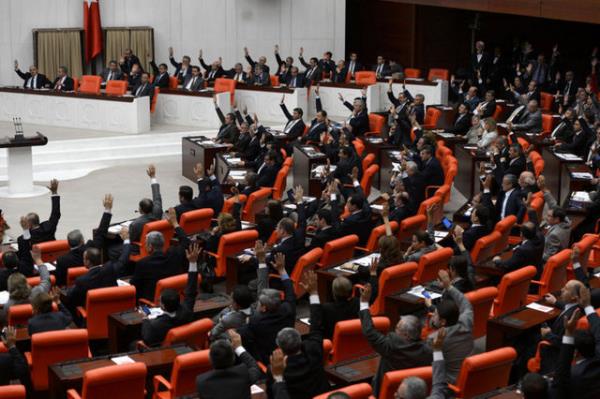 MYK&#8217;da TBMM  Tz deiikliine ynelik tasarnn da Erdoan&#8217;a sunulduu renildi.