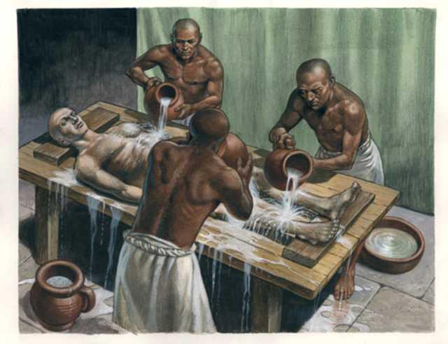 Mumyalarn ayak parmaklar tek tek sarlarak mumyalanmtr.