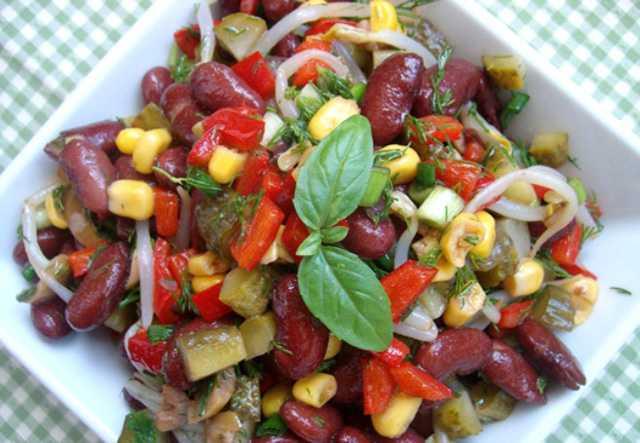 Beyaz, krmz ve siyah fasulye  <p>  Gaz yapcdr, mideye zararldr.