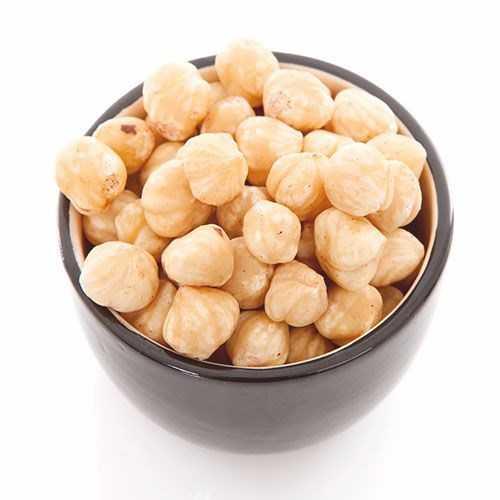 Sinirleri salamlatryor: erdii besin eleriyle tam bir salk deposu olan fndk, B6 vitamini asndan da zengin. B6 vitamini; elektrik sinyallerinin hzn ve verimliliini artran ve sinir sisteminin dzgn ekilde almasn salayan, sinirin klf olan miyelinin yaratlmas iin gerekli bir vitamin olarak biliniyor. Ayrca sinir sistemimizin salkl bir ekilde ilev gsterebilmesi iin seratonin, melatonin ve epinefrin gibi hormonlarn salglanmas B6 vitamininin destei ile oluyor.