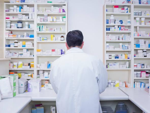 13. Eczac    <p>EczacKsa grev tanm: Reeteli ilalar datr ve hastalara bu ilalar hakknda bilgi verir.<p>    Ortalama yllk maa: 118,000 USD<p>    Ak pozisyon says: 4,502