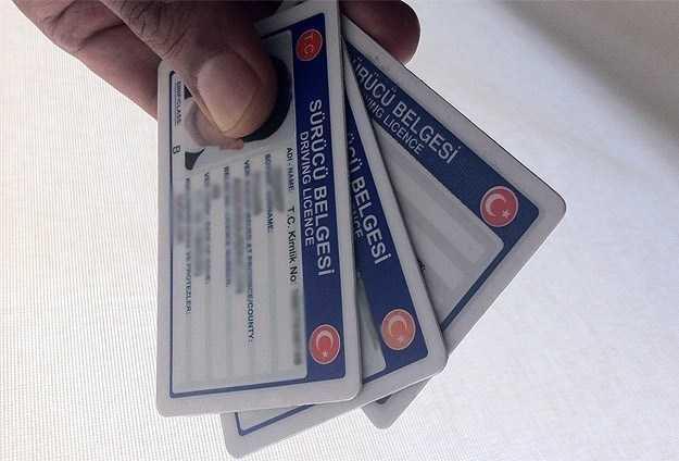 EHLYET HARCI<p>    Ehliyet harc B snf iin 60 lira artarak 477 liraya ykselecek.