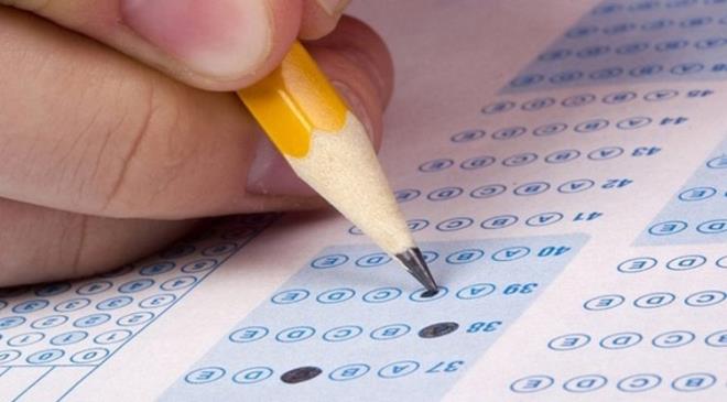 SINAV K BLM, TEK OTURUMDAN OLUACAK<p>    Snav sonularn da ksa sre ierisinde yani Haziran ay ierisinde ilan edeceiz. Snav oktan semeli sorularn yer ald, szel ve saysal olmak zere iki blm ve tek oturumdan oluacak. Temel dersleri ierecek.