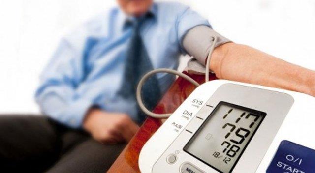 zel baz besinlere kar hassasiyeti ya da tercihi olan kiilerin de rahata tketebilecei yulaf st, kolestrol seviyesini azaltarak yksek tansiyonun nne gemeyi salar.