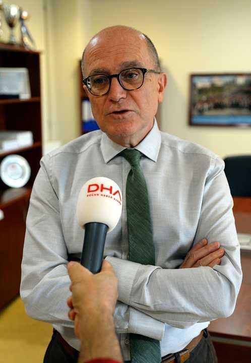 YERL VE MLLDR<p>      Hayata geirdikleri sistemi "Elektrikli tahrik sistemi" olarak adlandran nder Yol, " Elektrikli aralarda iten patlamal motor olmad iin, onu karp her trl kompakt iine koymak zorundasnz. Bunlarn btn kontrol mekanizmalarn kendi beyinlerimiz iine atyoruz. indeki btn paralar yerli ve millidir ama siz bir arac satyorsanz bunun seri retimde olmas lazm. u anda darda rettirdiimiz paralar var.  dizaynlar, yazlmlar tamamen bize ait olduu halde yurtdnda yaptrdmz yerler var" dedi.