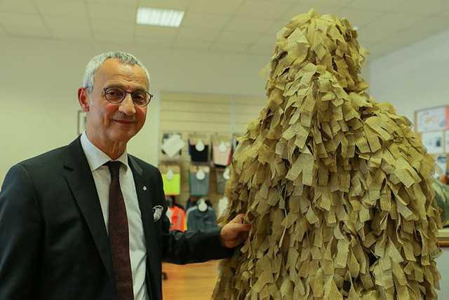 Bunlarn arasnda elik yeleklerin iine giyilmek zere darbe emme zelliine sahip yelek, zrhl personel tayclar iinde yaralanmalar nleyici koltuk ve deme gibi projelerin de bulunduunu kaydeden nltrk, Trkiye'nin savunma sanayisinde yerlileme alannda att hzl admlara destek olmaya abaladklarn belirtti.
