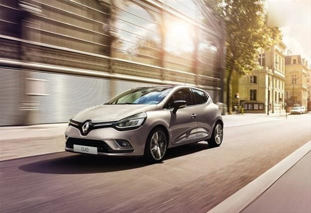 16) RENAULT Clio Joy 1.2 75 bg