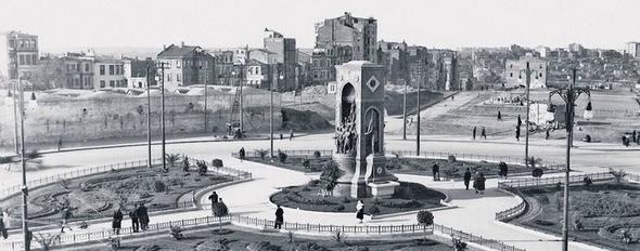 - Taksim meydan.