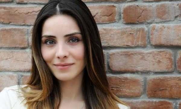 Ak- Memnu'nun ardndan Muhteem Yzyl ile ekranlara gelen Nur Fettaholu, 4 sezon boyunca Osmanl Sultan Mahidevran karakterine hayat verdi.