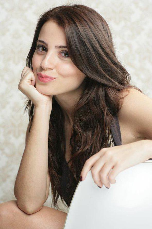 1988 doumlu olan Eybolu, 1,65 cm boyunda.