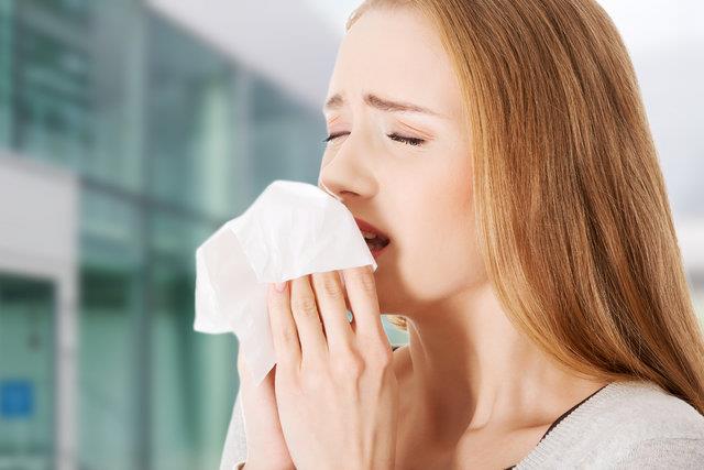 Baklk sistemimizi glendirmek iin zellikle antioksidan ve probiyotik tketimi nemlidir. Bu nedenle mevsim geilerinde vitamin ve mineral deposu olan sebze ve meyve grubuna zellikle nem vermek, vitamin ve mineralleri doal ve doru kaynaklardan almak gerekmektedir.